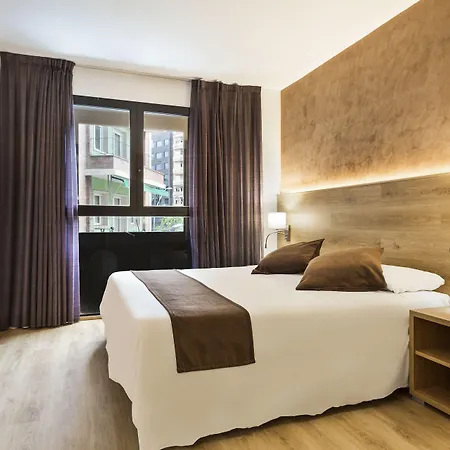 Hotel Acta Azul 3*
