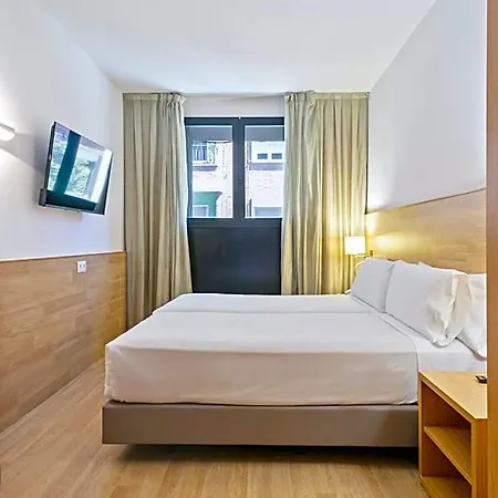 Hotel Acta Azul 3*