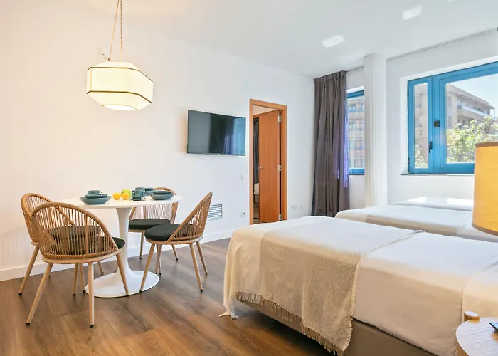 Acta Azul Otel Barselona